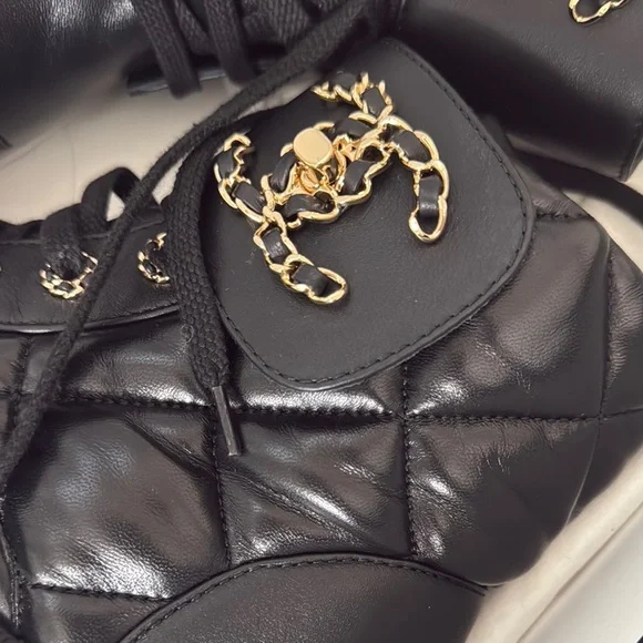 CHANEL Lambskin & Calfskin Combat Boots/Glossy Leather - Picture 7 of 9